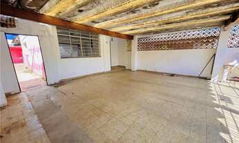 Imagem 2: 3 dormitórios, 1 suítes, 2 banheiro, 2 vagas na garagem