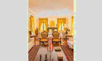 Imagem 7: 4 dormitórios, 1 suítes, 6 banheiro, 10 vagas na garagem