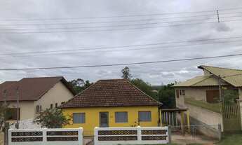 Imagem: Casa de 2 dormitórios no centro de Arroio