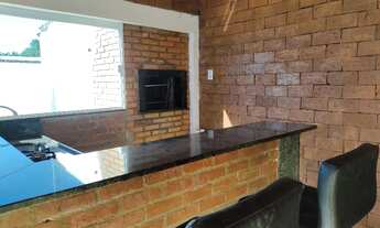 Imagem 5: Excelente casa, com piscina, 04 quartos e 3 banheiros - 220m² de ótima estrutura