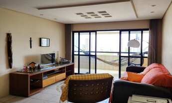 Imagem 7: Venda de luxuoso apartamento de 4 quartos nos Aflitos, Recife-PE: 2 suítes, 2 salas, 4 ban