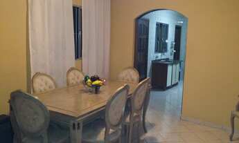 Imagem 6: 3 dormitórios, 2 suíte, 4 banheiro, 2 vagas na garagem, 140M² de Área Construída