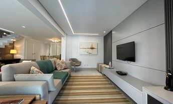 Imagem: Cobertura Pé na Areia Frontal com 323m²