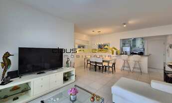 Imagem 2: Pé na Areia com 3 Dormitórios sendo 2 Suítes + Dependência de Empregada à Venda na Riviera