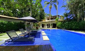 Imagem: Casa com Terreno de 1.647m² à Venda na