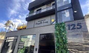 Imagem: Casa de Condomínio à Venda em São Paulo-SP