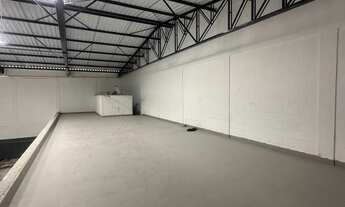 Imagem 5: Sala Comercial para Locação na Vila Carrão, São Paulo-SP: 3 Banheiros, 550m² de Área!