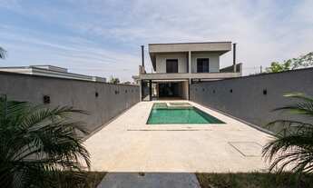 Imagem: Casa de Condomínio de Luxo à Venda em