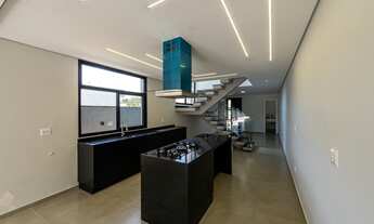 Imagem 2: Casa de Condomínio de Luxo à Venda em Bertioga-SP, 4 Quartos, 4 Suítes, 213,98m² - Morada