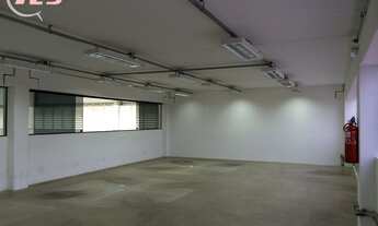 Imagem 5: Imóvel Comercial Espaçoso para Locação no Parque São Lourenço, São Paulo-SP: 1 Sala, 1.975