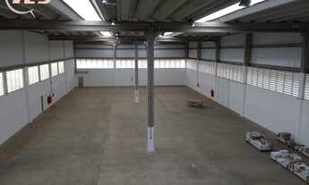 Imagem 7: Imóvel Comercial Espaçoso para Locação no Parque São Lourenço, São Paulo-SP: 1 Sala, 1.975