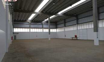 Imagem 6: Imóvel Comercial Espaçoso para Locação no Parque São Lourenço, São Paulo-SP: 1 Sala, 1.975