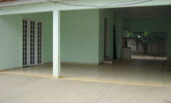 Imagem: 4 dormitórios, 4 suíte, 2 banheiro, 2