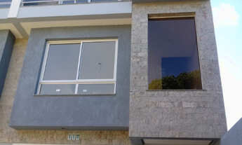 Imagem 2: ÓTIMO Sobrado na Rua Mão Apolinaria bem localizado, fachada em vidro, com 3 dormitórios s