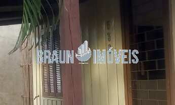 Imagem 3: Terreno 10X33 em Cachoeirinha com Casa de madeira com 3 quartos, 2 salas amplas na parada