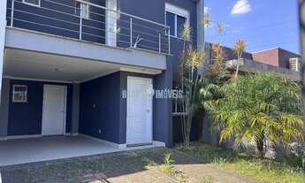 Imagem 2: Sobrado 3 dormitórios sendo 1 suite no Vale do Sol em Cachoeirinha com churrasqueira