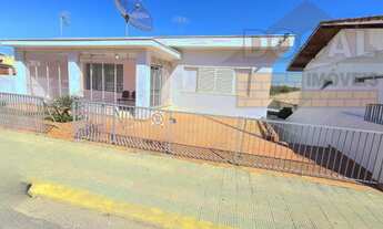 Imagem 2: Casa Comercial à Venda em Ibiúna-SP: 3 Quartos, 1 Suíte, 1 Sala, 3 Banheiros, 2 Vagas de G