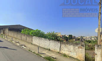 Imagem: Terreno à venda em Embu das Artes-SP, Jardim