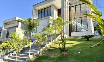 Imagem: Casa de Luxo em Condomínio à Venda em