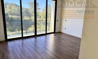 Imagem 7: Casa de Luxo em Condomínio à Venda em Jandira-SP no Jardim do Golf I - 3 quartos, 3 suítes