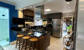 Imagem: Casa em Condomínio de Alto Padrão no Parque