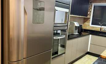 Imagem 6: Sobrado em Taboão da Serra-SP: 3 dormitórios, 1 suíte, 2 vagas e edícula