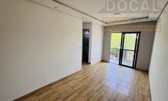 Imagem 2: Apartamento à venda em Taboão da Serra-SP, 2 quartos, 2 salas, 1 banheiro, 1 vaga, 51,00m²