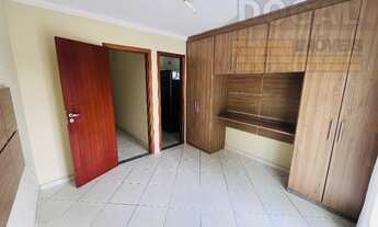 Imagem 7: SOBRADO À VENDA EM TABOÃO DA SERRA COM 2 SUÍTES, 2 VAGAS, CORREDOR LATERAL