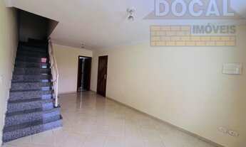 Imagem 5: SOBRADO À VENDA EM TABOÃO DA SERRA COM 2 SUÍTES, 2 VAGAS, CORREDOR LATERAL