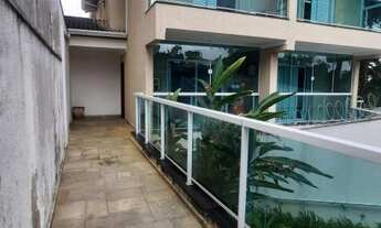 Imagem: Luxuosa Casa de 3 Quartos e 3 Suítes à