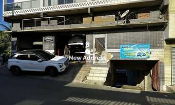 Imagem 2: Amplo espaço comercial de 431 m² Cariacica! Loja de 119 m² (andar superior) e depósito de