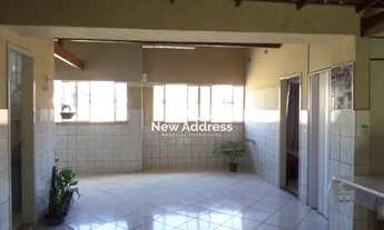 Imagem: Casa com 5 quartos, 3 banheiros, 180 m²