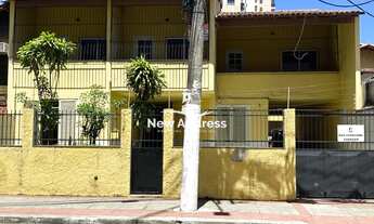 Imagem: OPORTUNIDADE de renda 2 casas e 3 kitnets