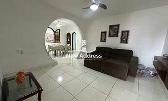 Imagem: À venda 3 casas com entradas independentes