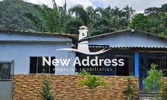 Imagem 2: Sítio com 20.000m² e Casa Charmosa de 140m², 2 Quartos, 2 Tanques de Peixe e Área de Plant