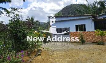 Imagem 4: Sítio com 20.000m² e Casa Charmosa de 140m², 2 Quartos, 2 Tanques de Peixe e Área de Plant