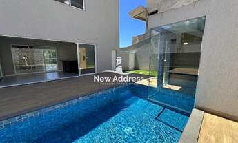 Imagem: Casa de 440m², com vista para reserva