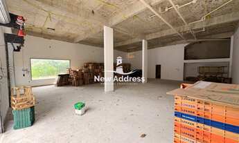 Imagem 5: Lojão com 180m² à Venda em Santa Paula - Pronta para o Seu Negócio!