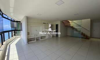 Imagem 2: Cobertura exclusiva com 280 m² na quadra do mar, vista privilegiada, ambientes amplos, 3 q