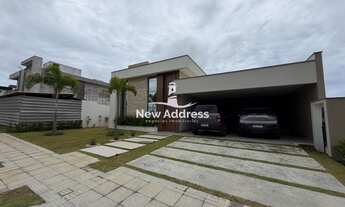 Imagem: Casa térrea de alto padrão com piscina