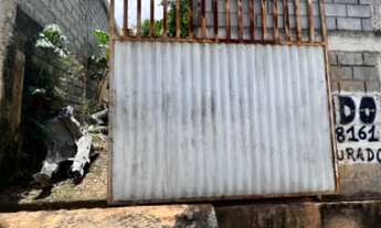 Imagem 2: Lote murado de 300m², plano e totalmente escriturado ao lado do Parque da Biquinha. Pavime