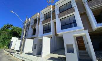 Imagem: Geminado Triplex a venda no bairro Vila