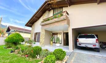 Imagem: AMPLA CASA A VENDA NO BAIRRO VILA LALAU