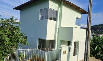 Imagem: 2 dormitórios, 2 banheiro, 1 vaga na garagem