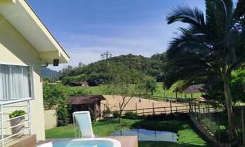 Imagem: 3 dormitórios, 1 suítes, 3 banheiro, 182M²