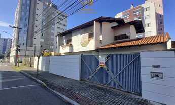 Imagem: Casa a venda no Centro de Jaraguá do Sul