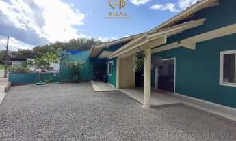 Imagem 3: CASA A VENDA NO BAIRRO NEREU RAMOS EM JARAGUÁ DO SUL - 01 SUÍTE + 02 QUARTOS