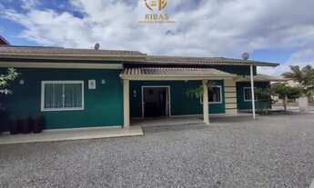 Imagem 2: CASA A VENDA NO BAIRRO NEREU RAMOS EM JARAGUÁ DO SUL - 01 SUÍTE + 02 QUARTOS