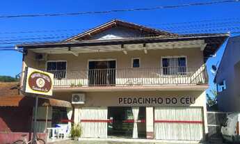 Imagem: 4 dormitórios, 2 banheiro, 1 vaga na garagem