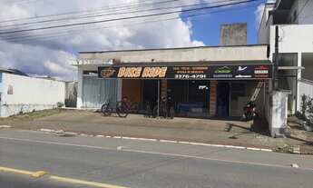 Imagem: 3 banheiro, 4 vagas na garagem, 220M² de